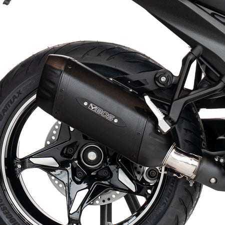 Escape BOS DesertFox Double D BlackCoated para BMW R 1300 R – detalle del logo BOS