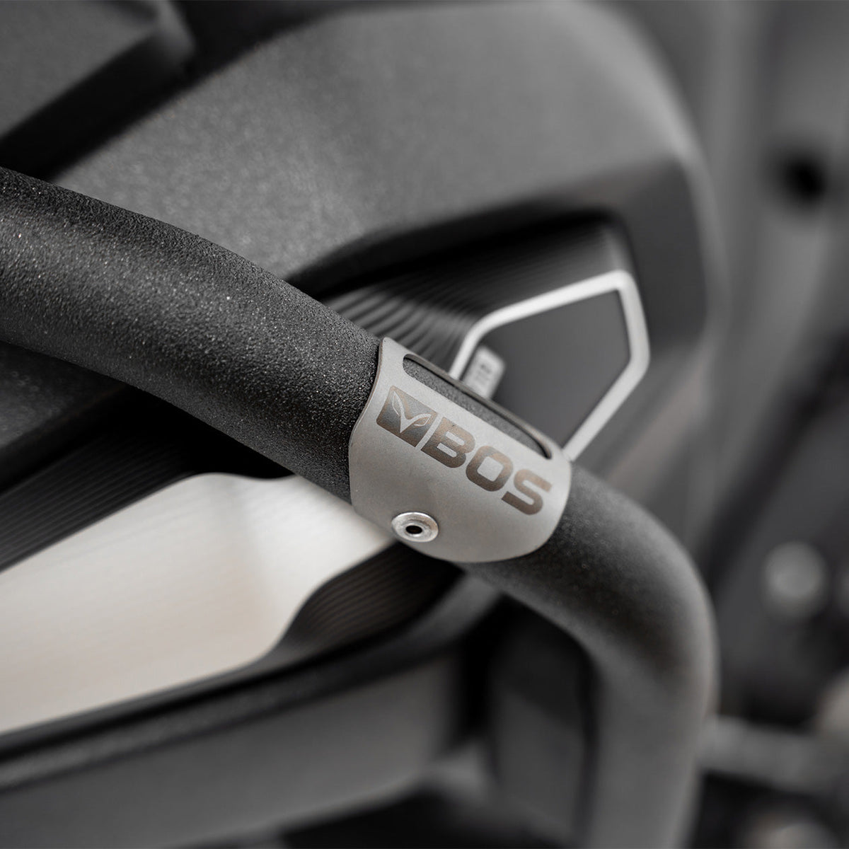 BOS Engine Protection Bars Pro BlackCoated para BMW R 1300 R – vista general