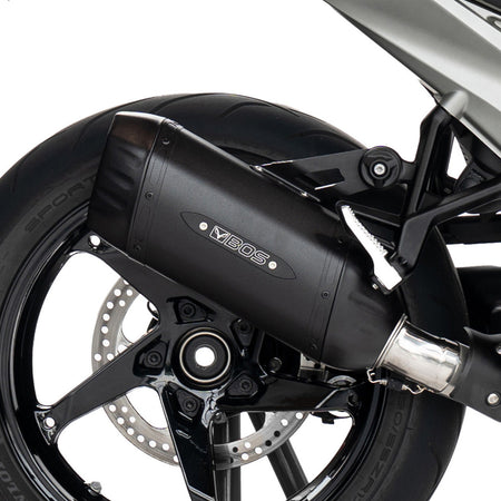 Escape BOS DesertFox Double D BlackCoated para BMW R 1300 RS – detalle del logo BOS